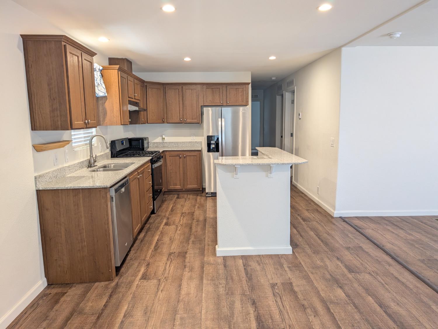 Mobile Home in Clovis - photo 3