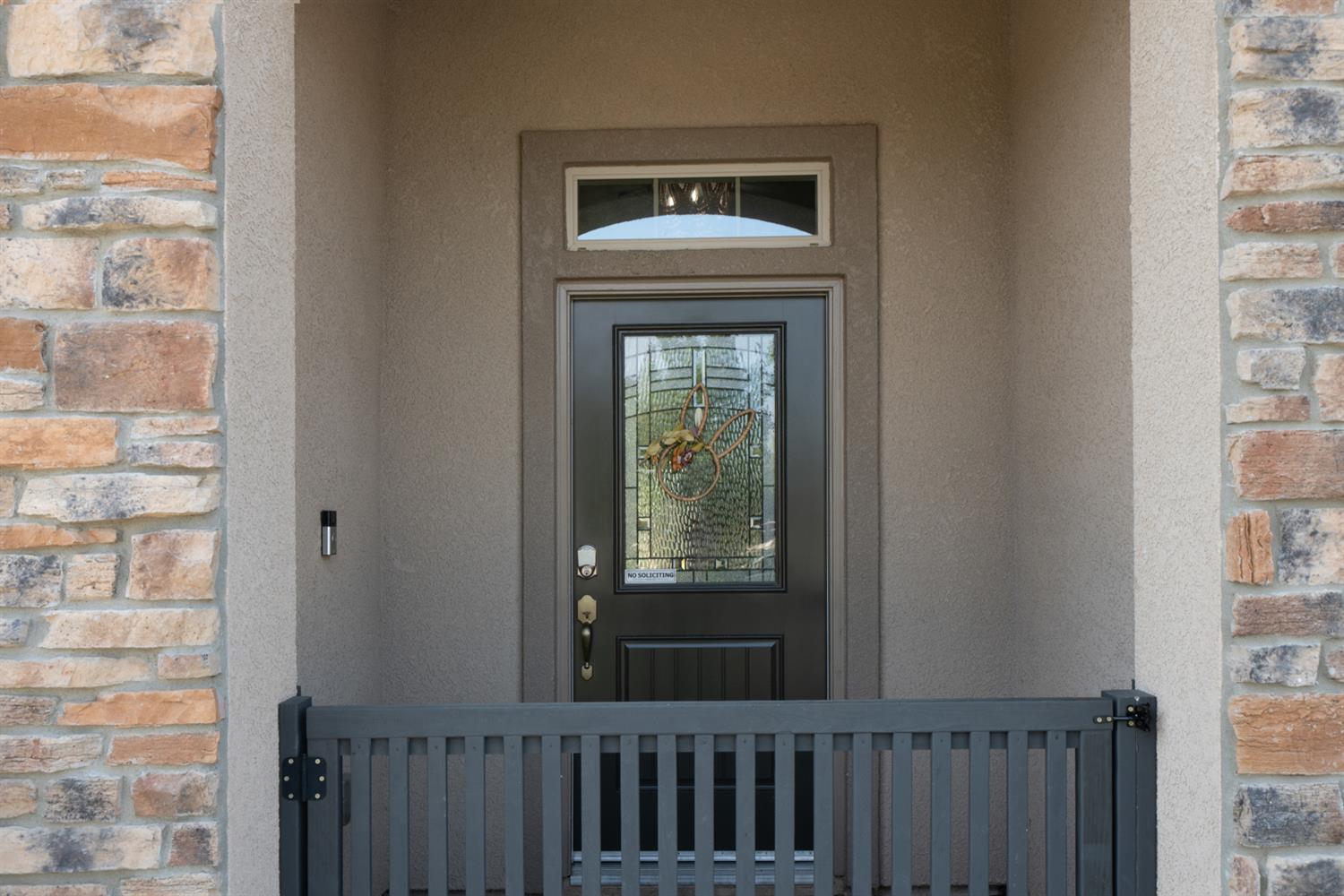 2027 W Babcock Avenue, Visalia, CA, 93291