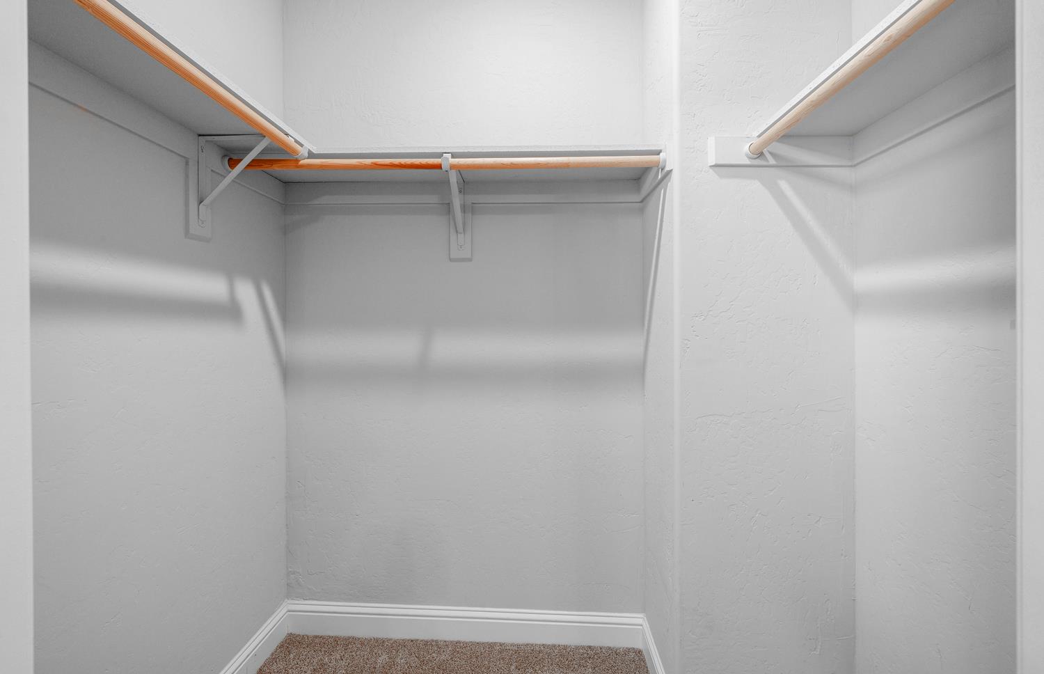 2027 W Babcock Avenue, Visalia, CA, 93291