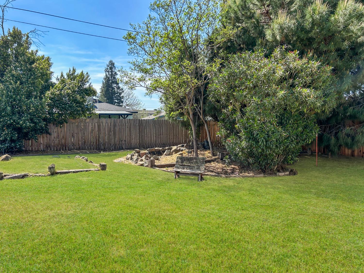 560 W Stuart Avenue, Clovis, CA, 93612