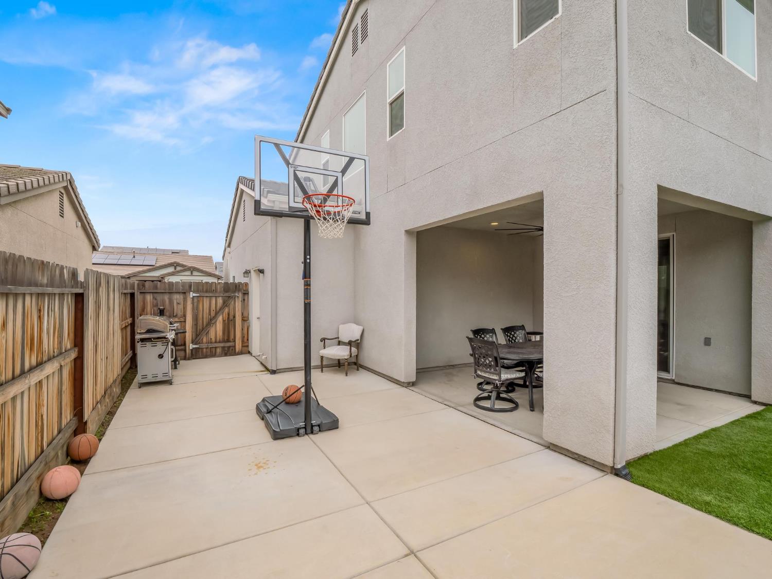 4080 San Jose Avenue, Clovis, CA, 93619