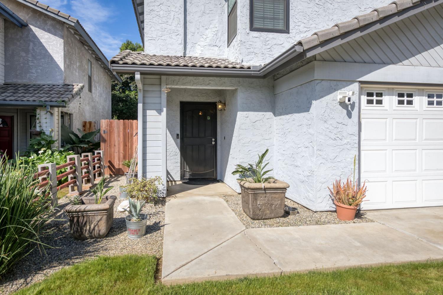 Single Family in Fresno - photo 2
