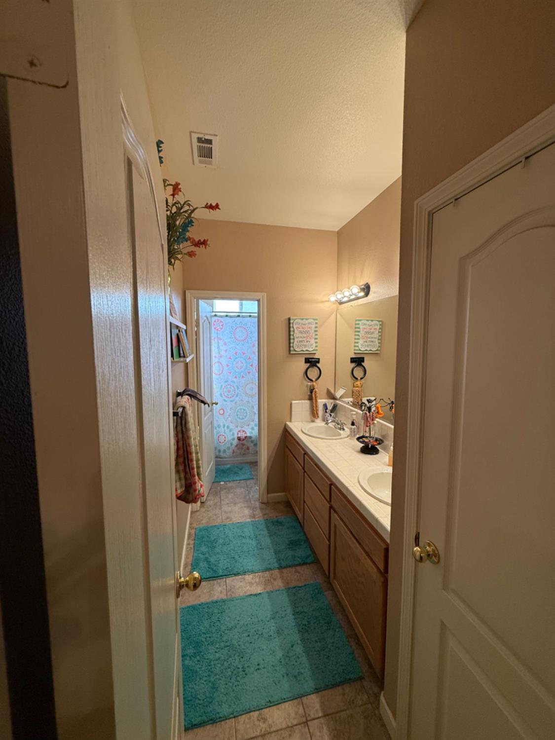 Single Family in Fresno - photo 3