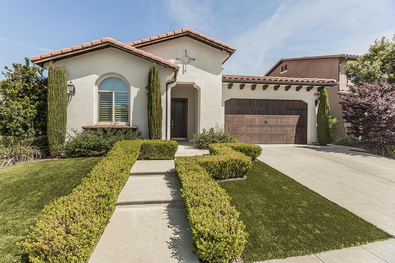 Single Family in Fresno - photo 2