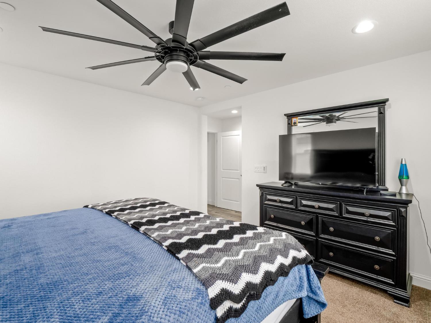 4080 San Jose Avenue, Clovis, CA, 93619