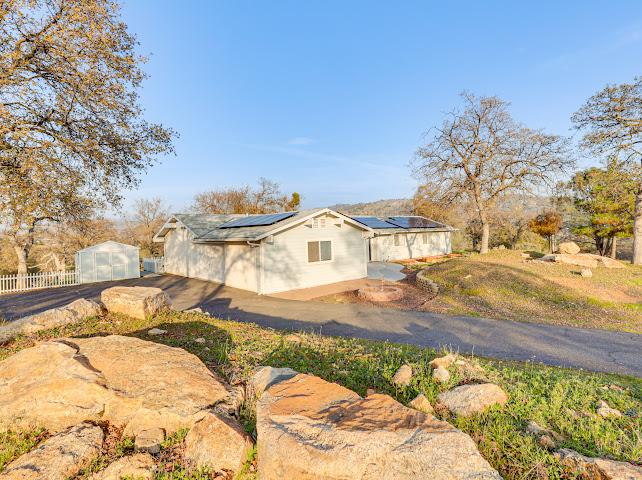 Single Family in Coarsegold - photo 3