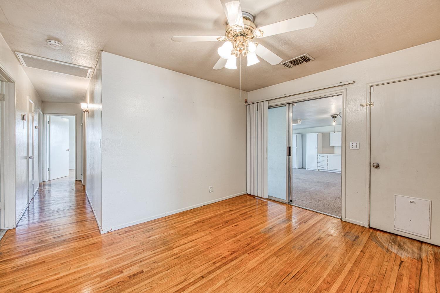 51 San Jose Avenue, Clovis, CA, 93612