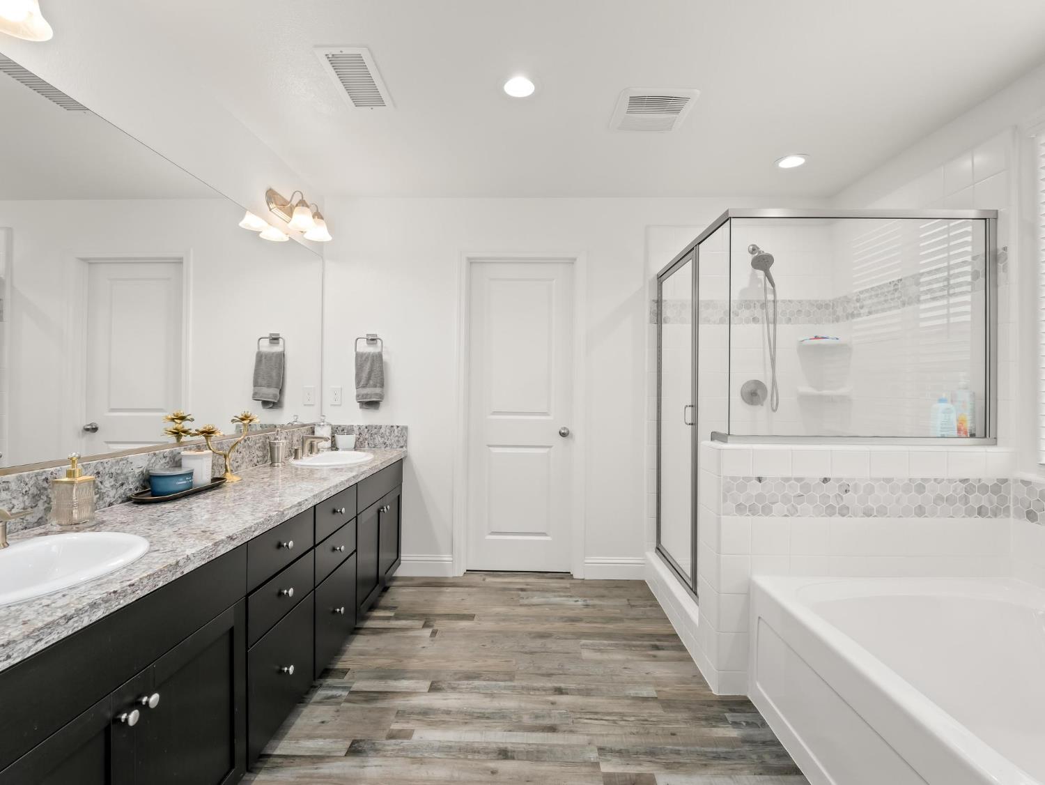 4080 San Jose Avenue, Clovis, CA, 93619