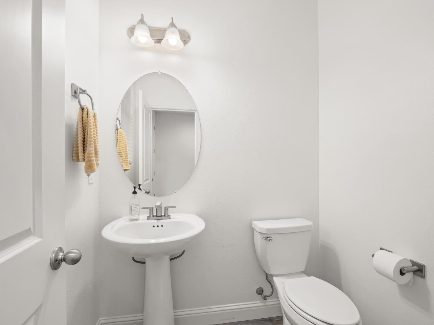 4080 San Jose Avenue, Clovis, CA, 93619