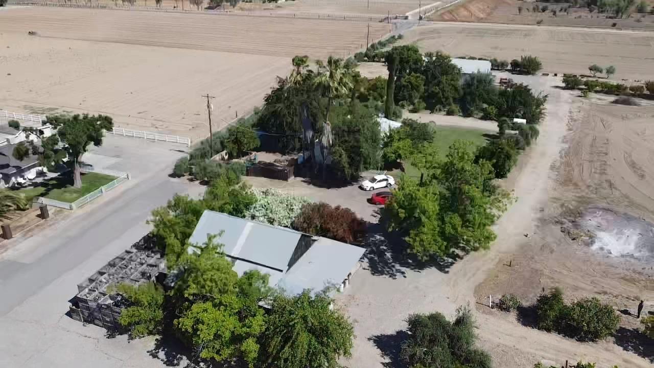 Farm in Clovis - photo 2