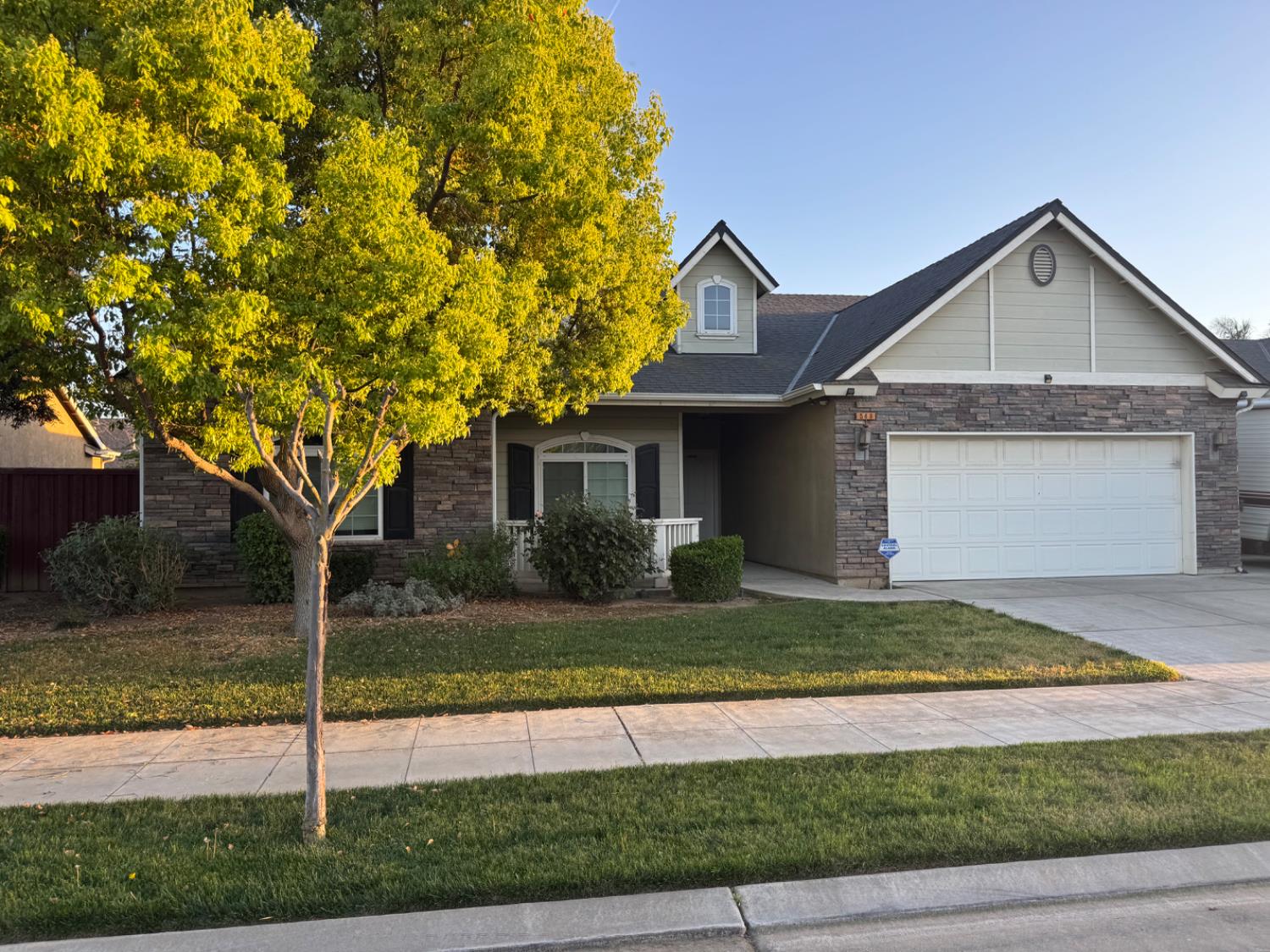 Single Family in Clovis - photo 3