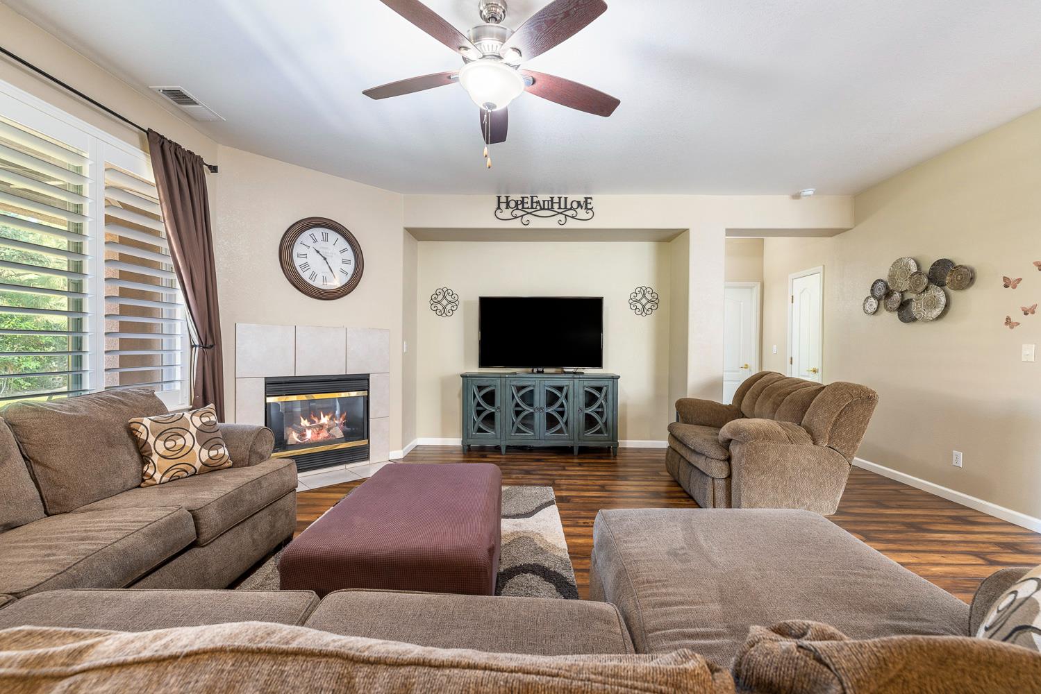 Single Family in Fresno - photo 3