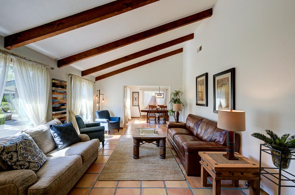 Single Family in Fresno - photo 2