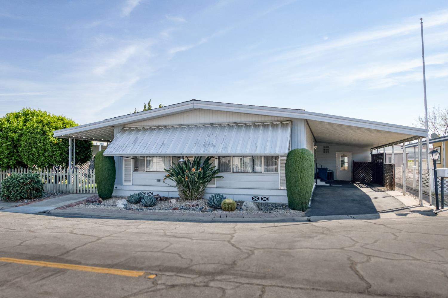 Mobile Home in Selma - photo 3
