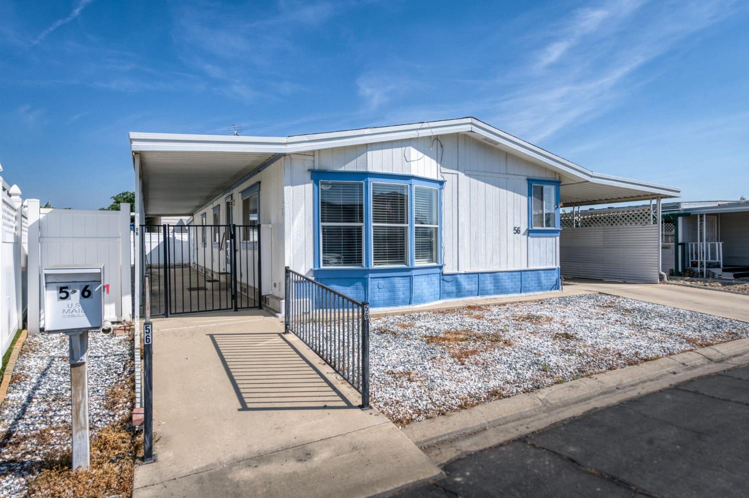 Mobile Home in Selma - photo 3