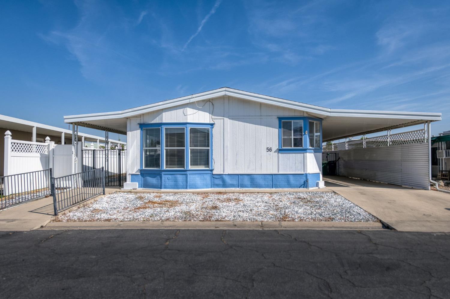 Mobile Home in Selma - photo 2