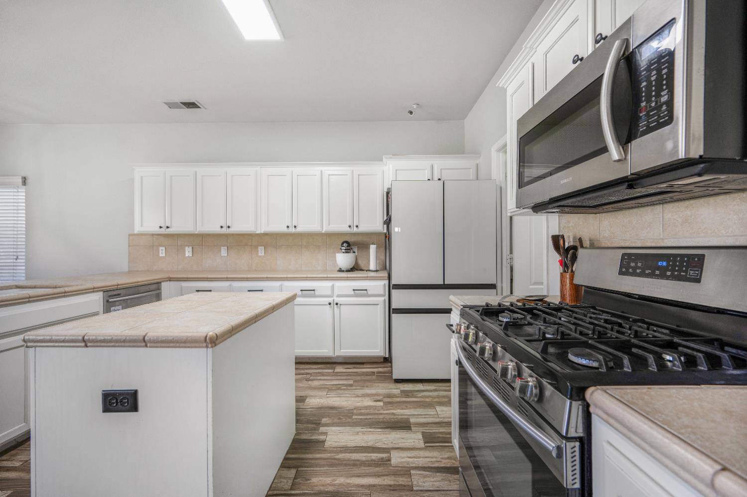 5391 E Burns Avenue, Fresno, CA, 93725