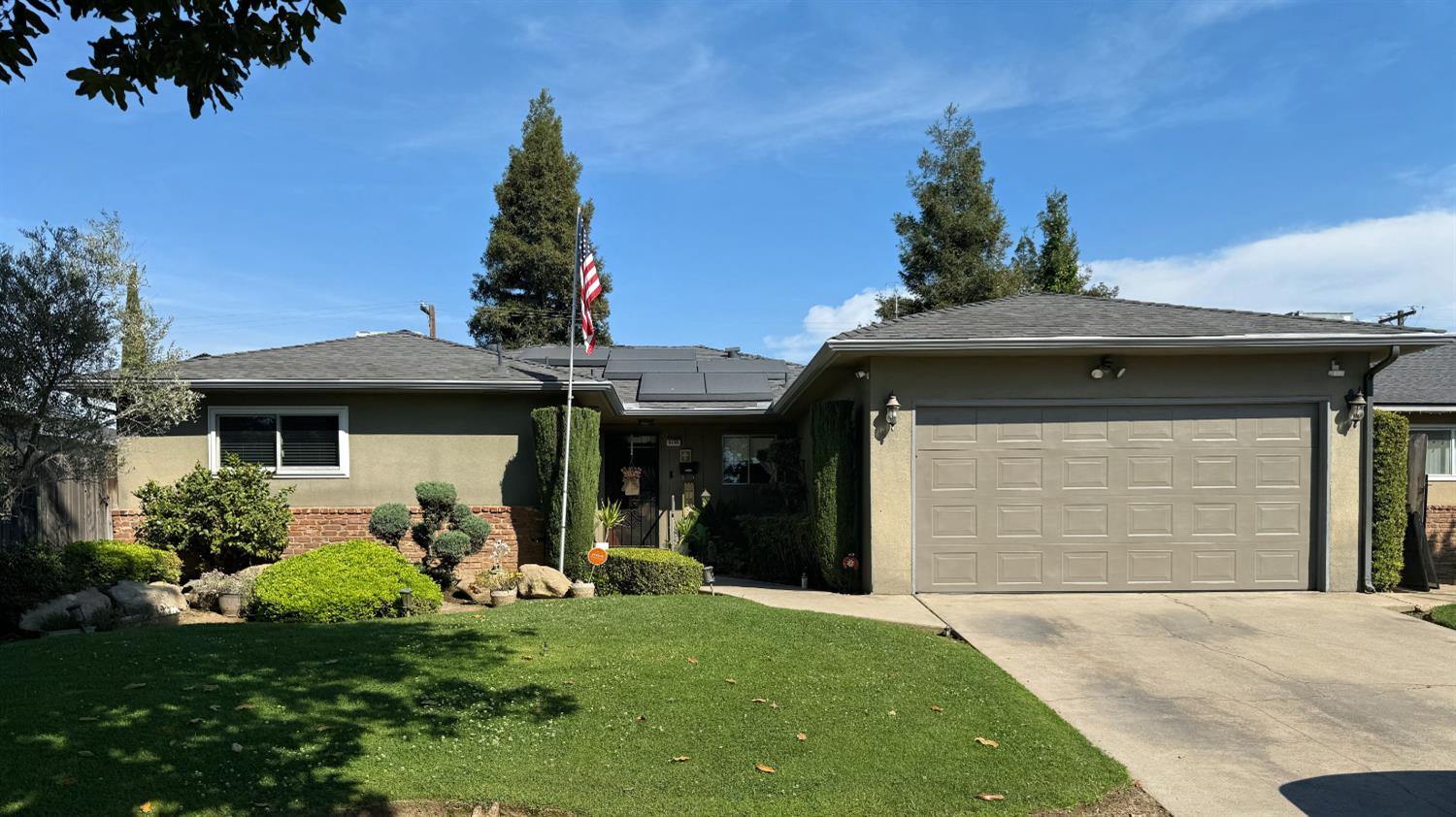 Single Family in Fresno - main photo
