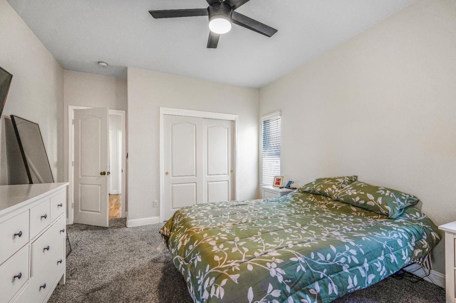 5391 E Burns Avenue, Fresno, CA, 93725