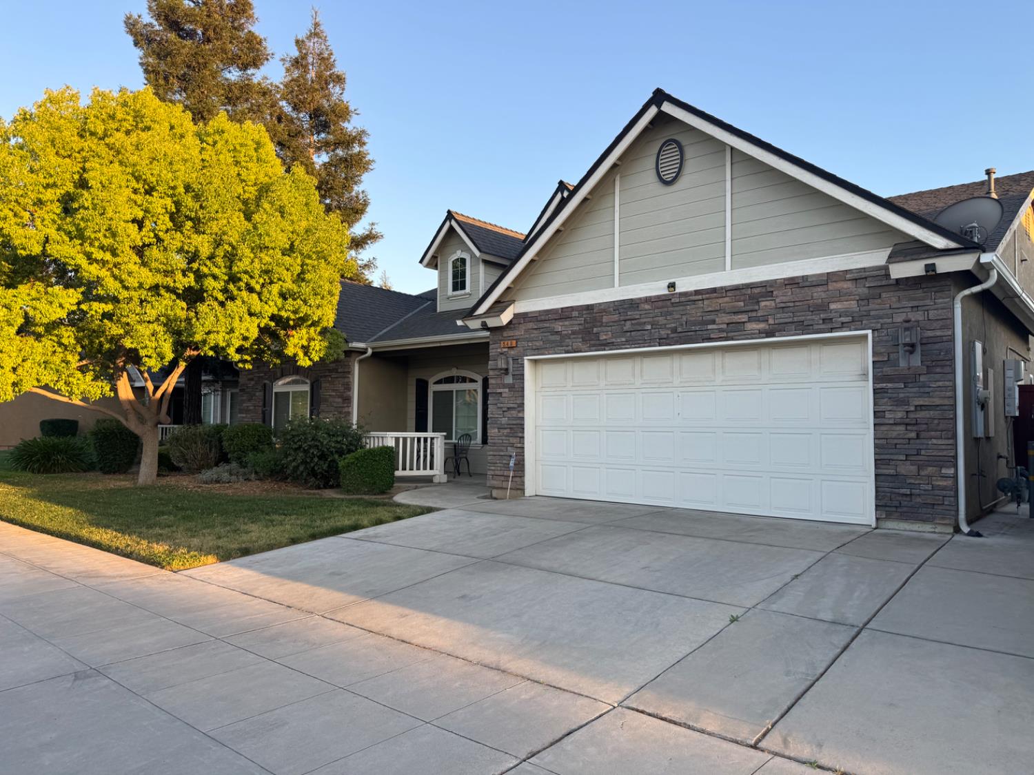 Single Family in Clovis - photo 2