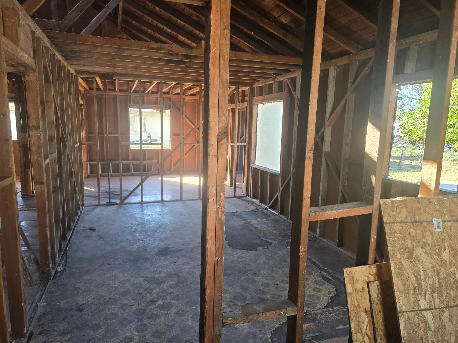 Single Family in Fresno - photo 2