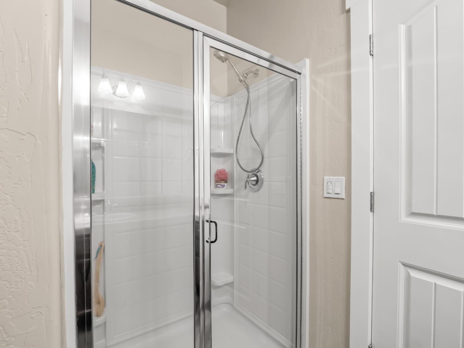 6878 W Alana Drive W, Fresno, CA, 93722