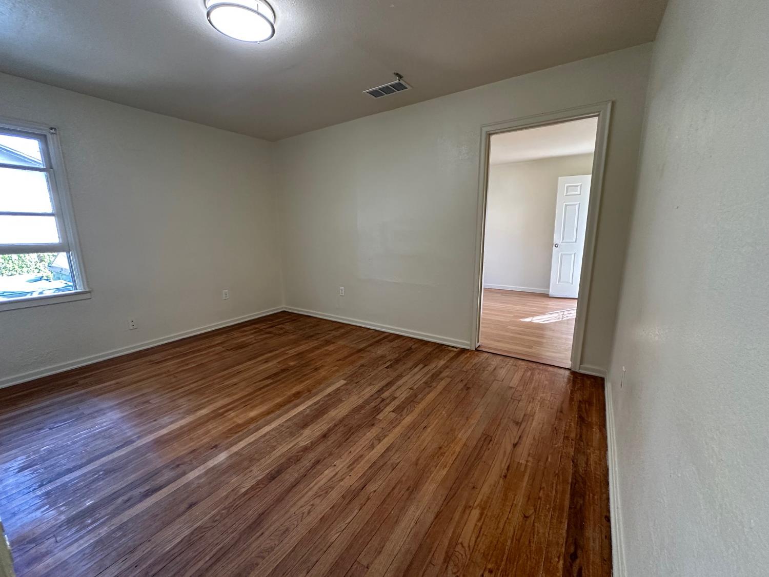 2042 Mayfair Drive E, Fresno, CA, 93703