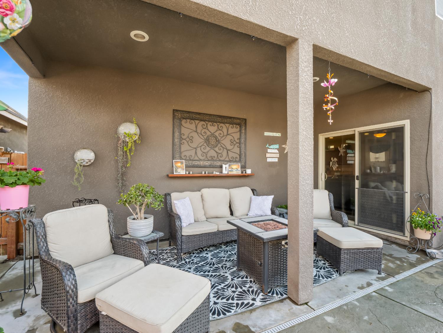 6878 W Alana Drive W, Fresno, CA, 93722