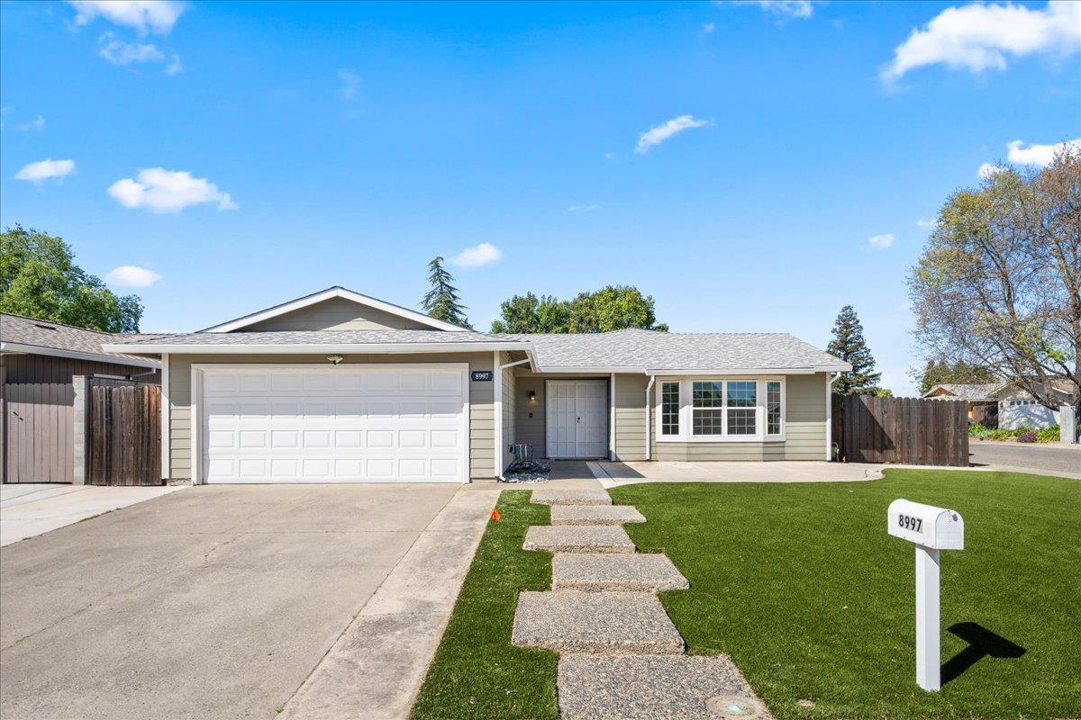 Single Family in Sacramento - main photo
