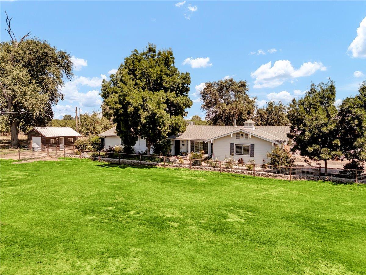 21544 Grangeville Boulevard, Lemoore, CA, 93245