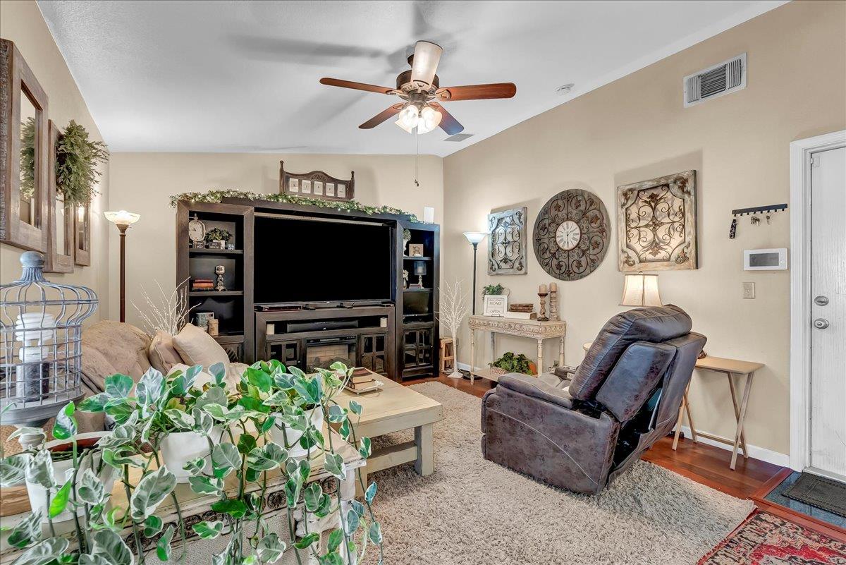 21544 Grangeville Boulevard, Lemoore, CA, 93245