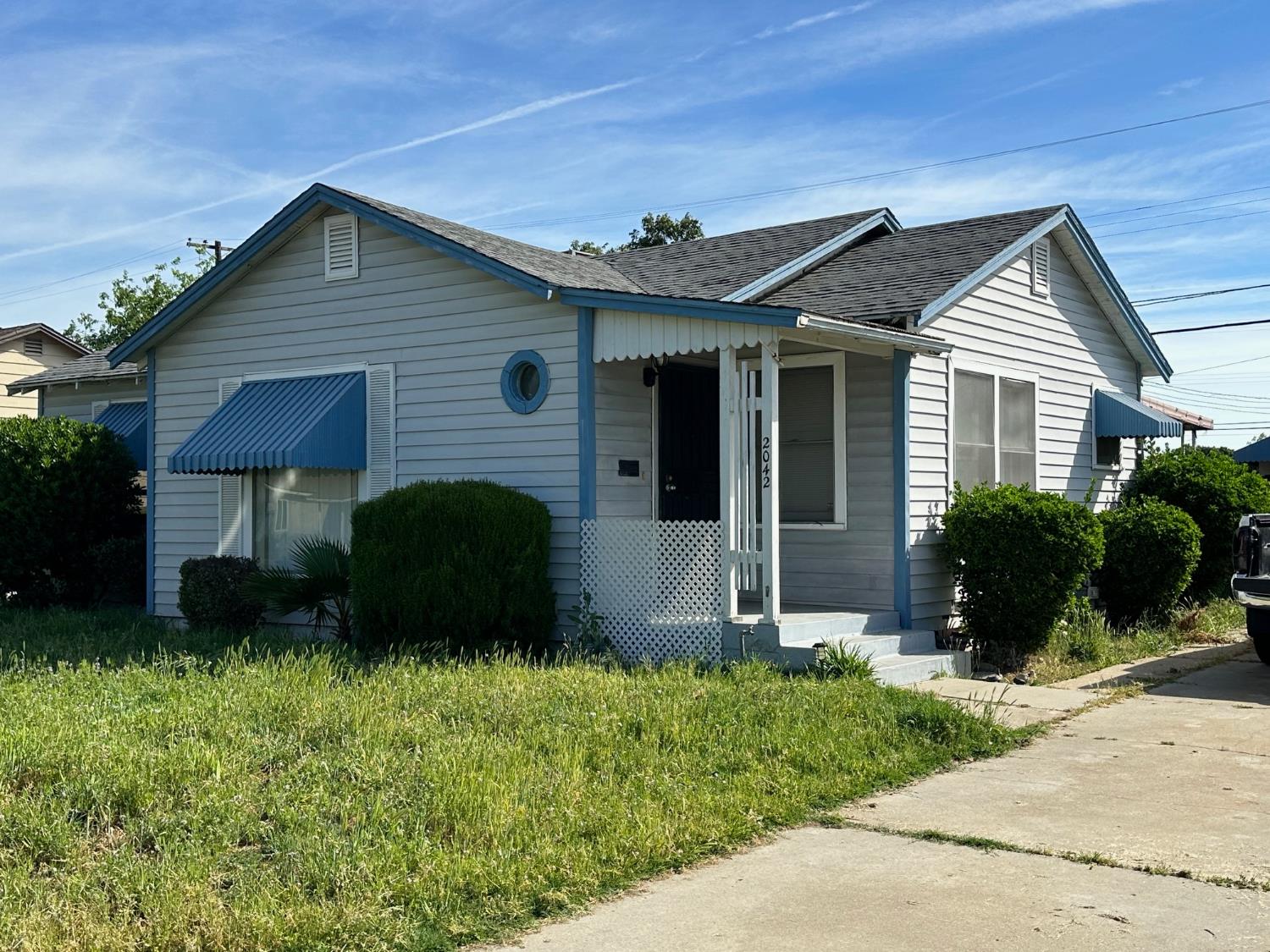 2042 Mayfair Drive E, Fresno, CA, 93703