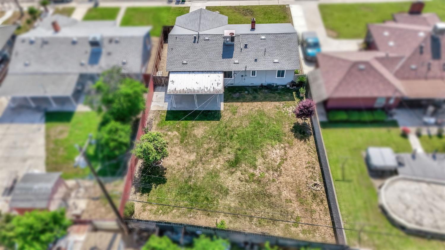 4033 E Brentwood Avenue, Fresno, CA, 93703