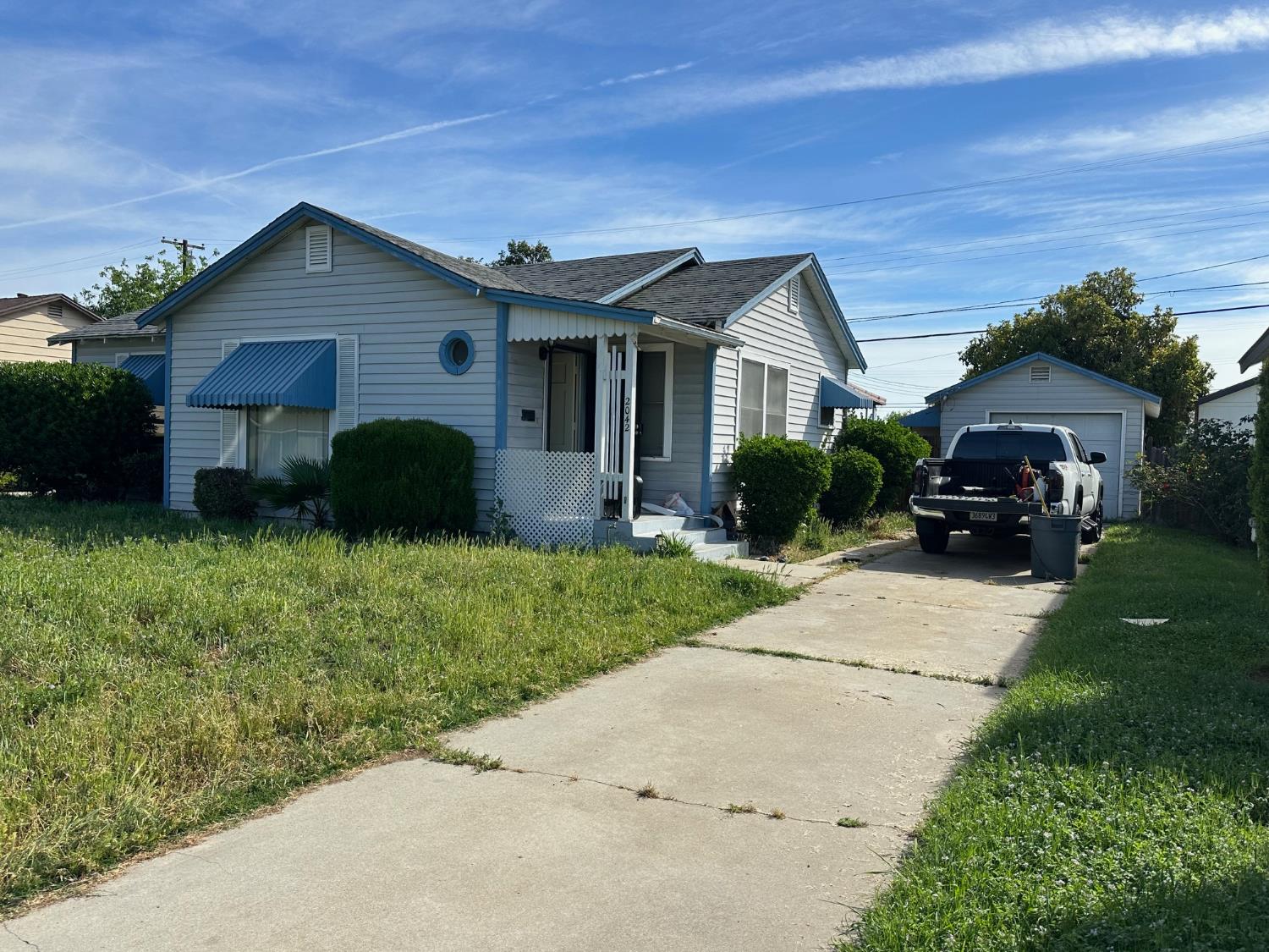 2042 Mayfair Drive E, Fresno, CA, 93703