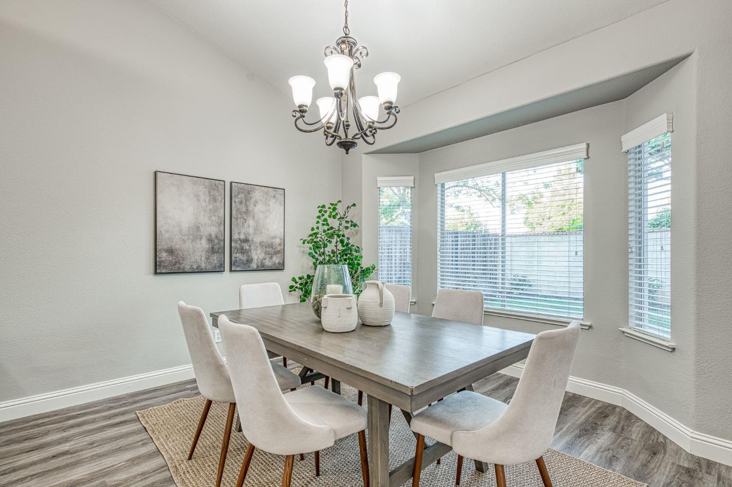 9882 N Meridian Avenue, Fresno, CA, 93720