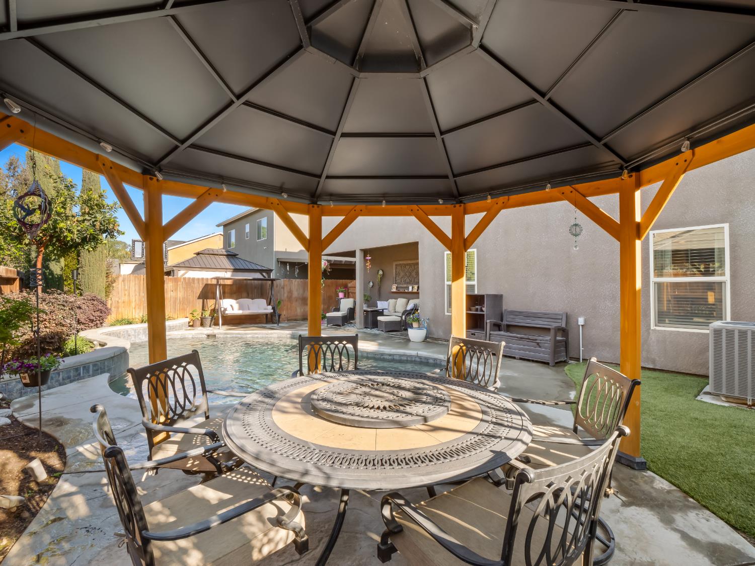 6878 W Alana Drive W, Fresno, CA, 93722