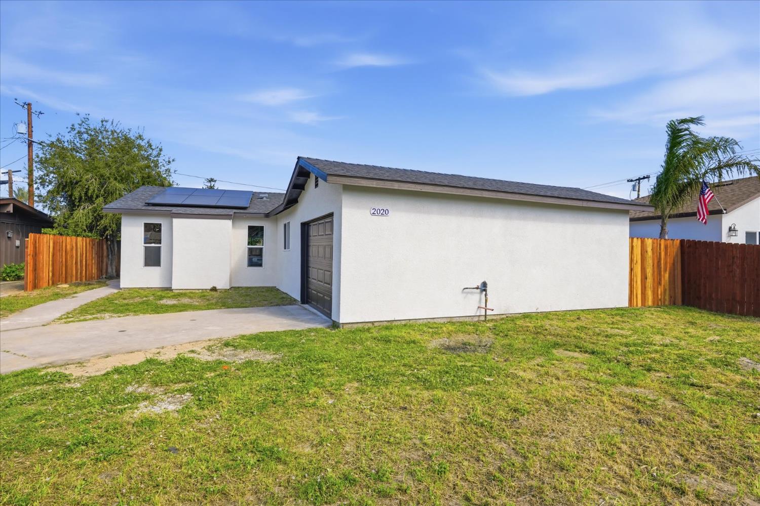 Single Family in Selma - photo 3