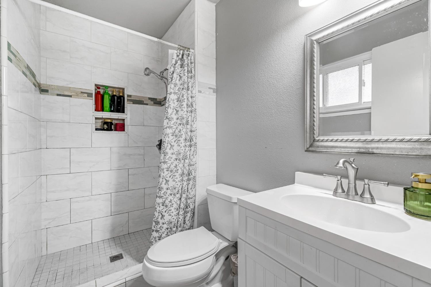 3849 N Stanford Avenue, Fresno, CA, 93727