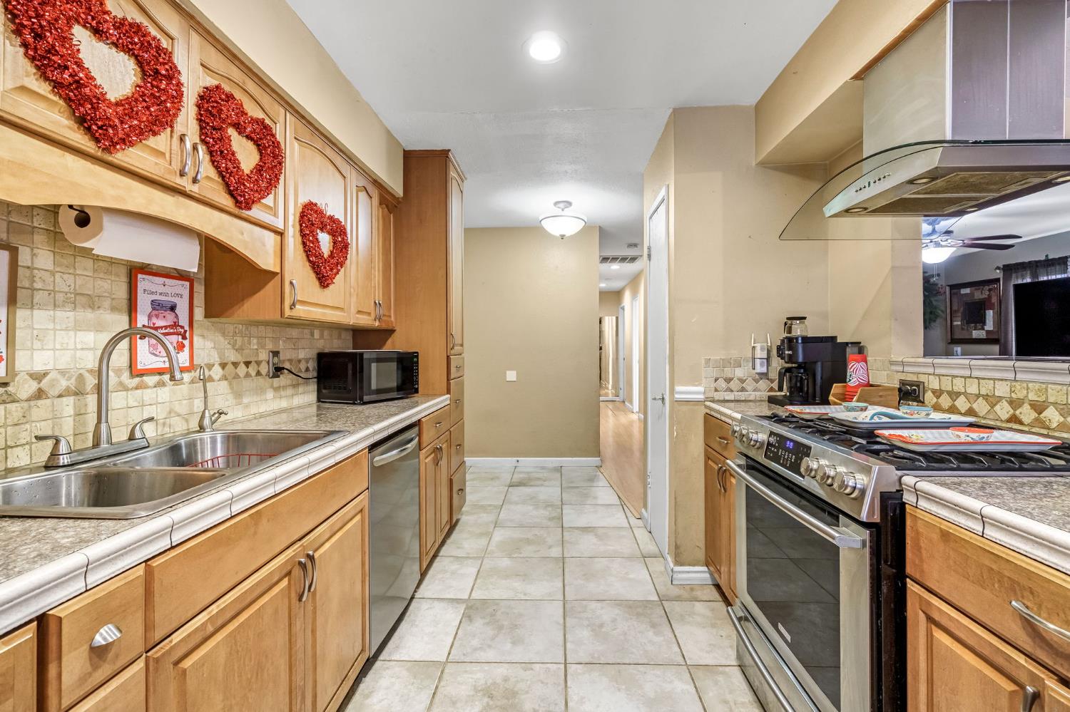 3849 N Stanford Avenue, Fresno, CA, 93727