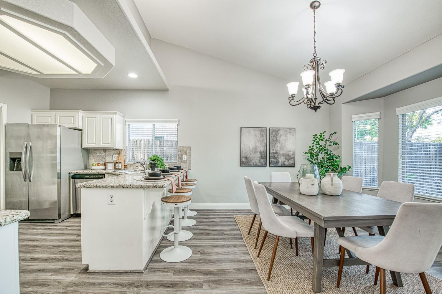 9882 N Meridian Avenue, Fresno, CA, 93720