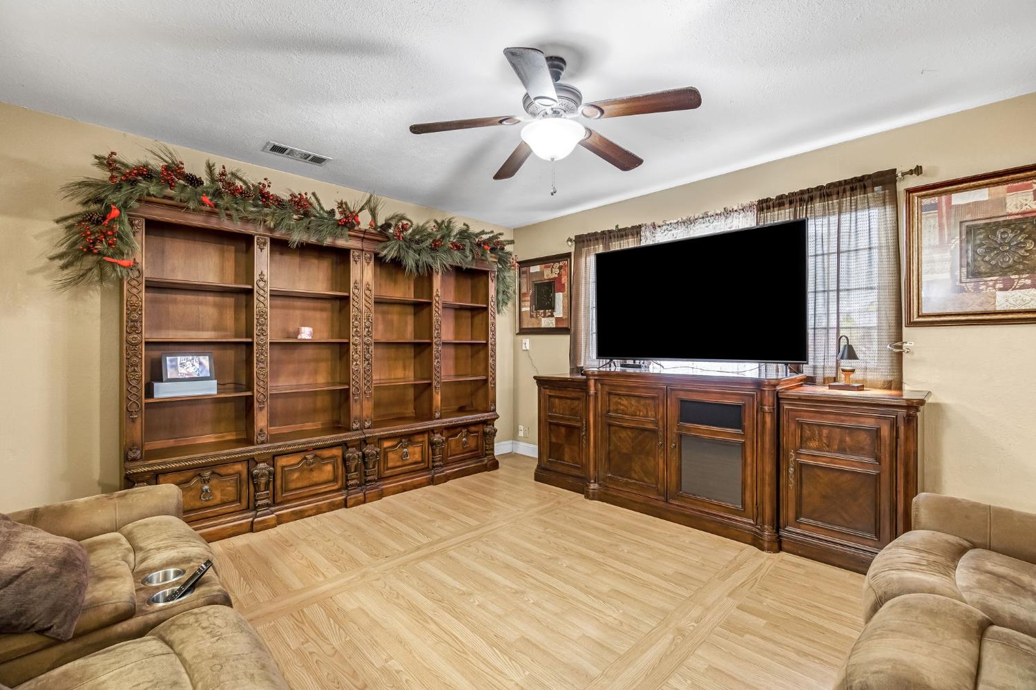 3849 N Stanford Avenue, Fresno, CA, 93727