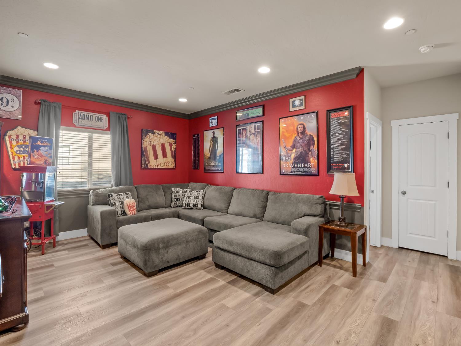 6878 W Alana Drive W, Fresno, CA, 93722