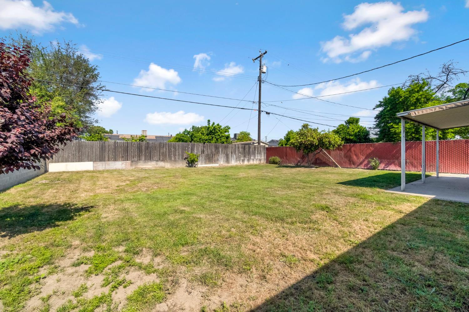 4033 E Brentwood Avenue, Fresno, CA, 93703