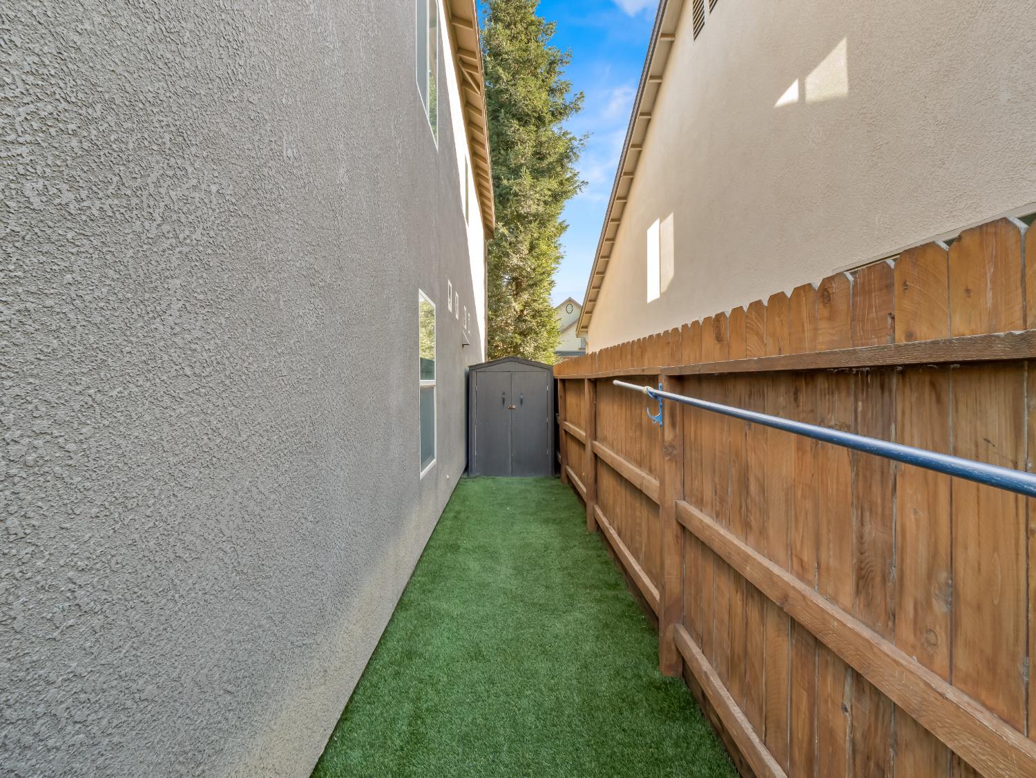 6878 W Alana Drive W, Fresno, CA, 93722