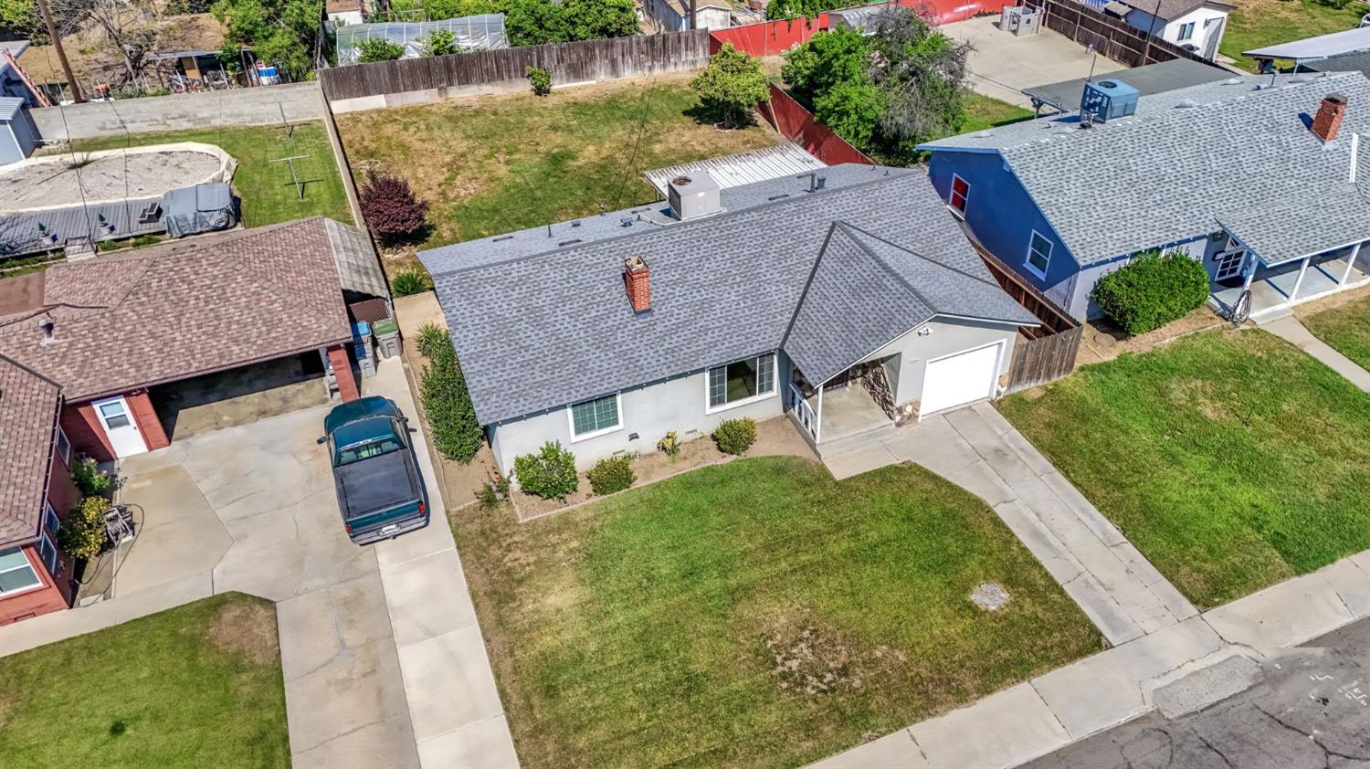 4033 E Brentwood Avenue, Fresno, CA, 93703