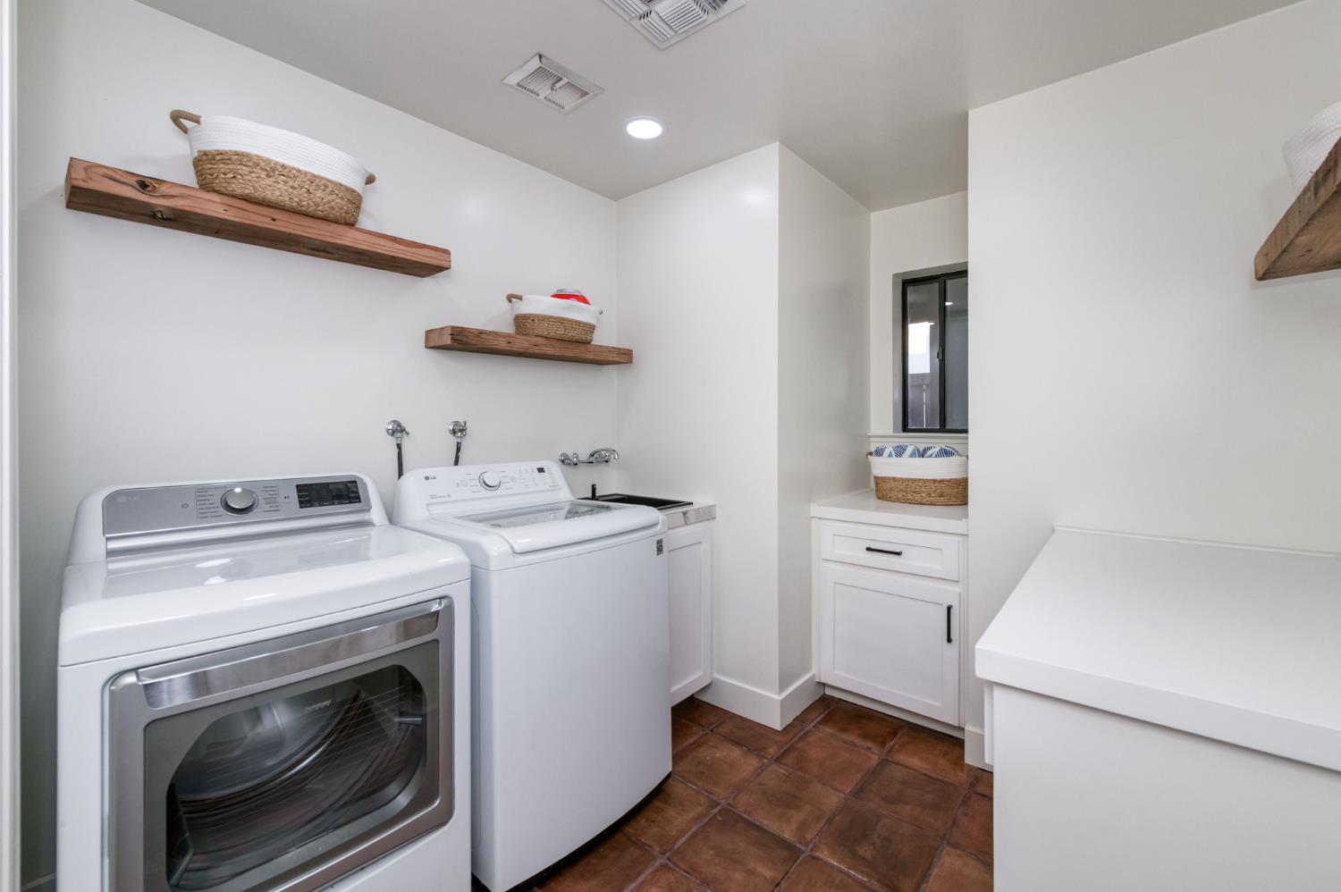 3646 W Spruce Avenue, Fresno, CA, 93711