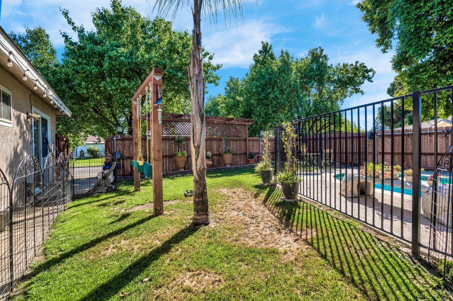 3849 N Stanford Avenue, Fresno, CA, 93727