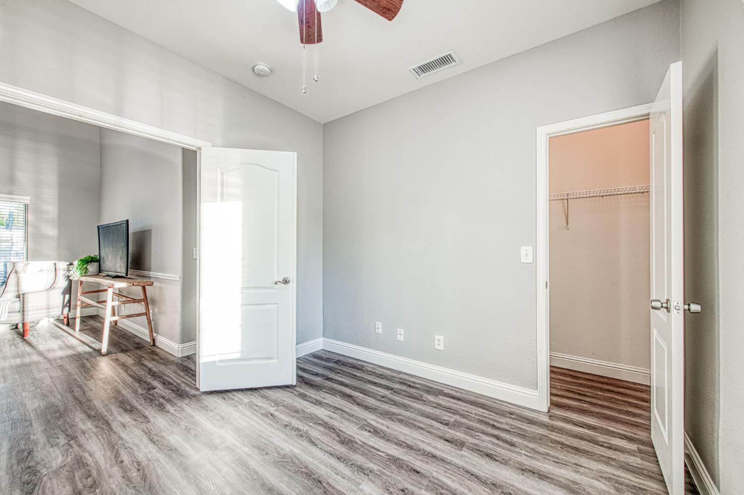 9882 N Meridian Avenue, Fresno, CA, 93720