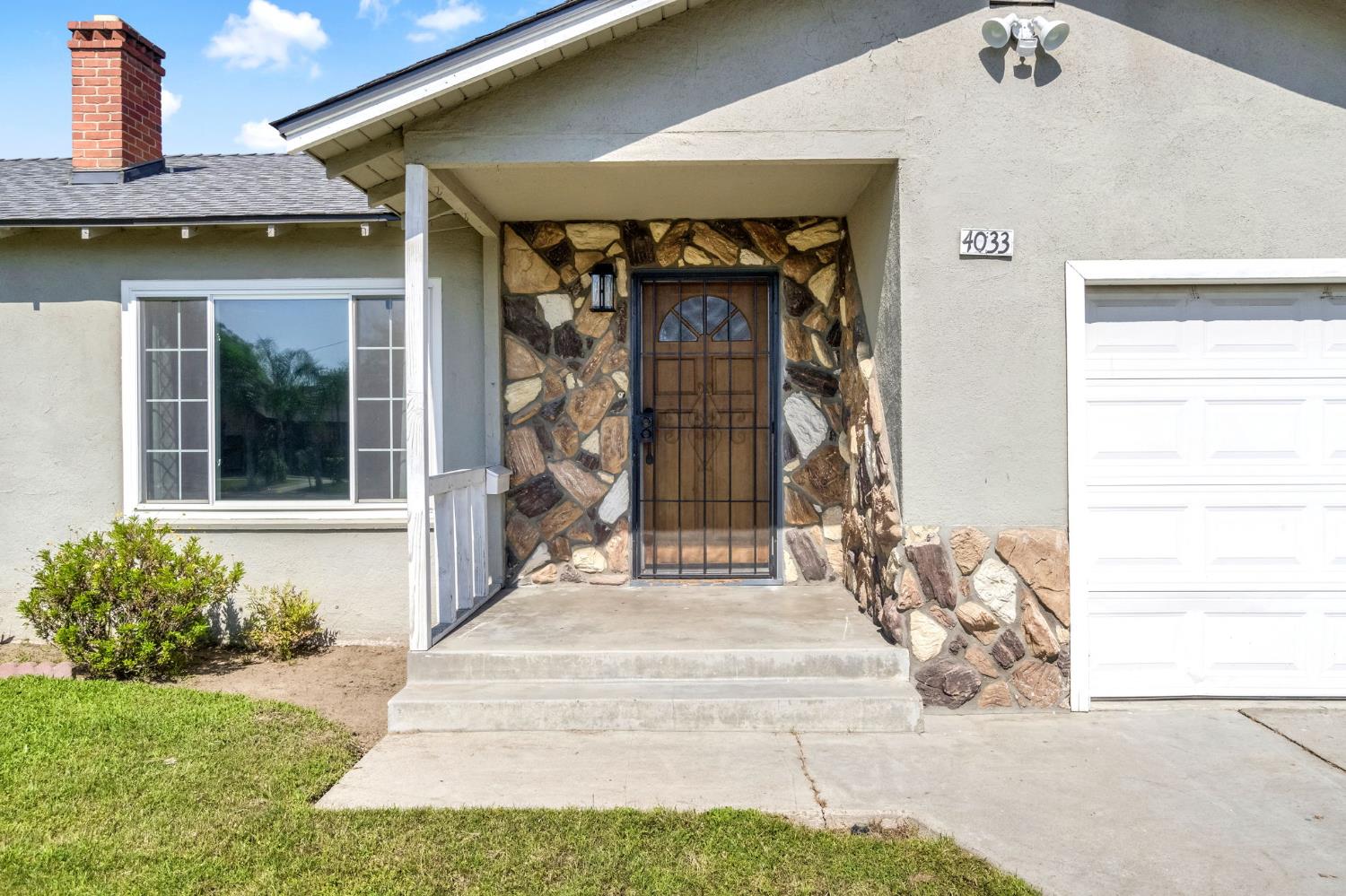 4033 E Brentwood Avenue, Fresno, CA, 93703