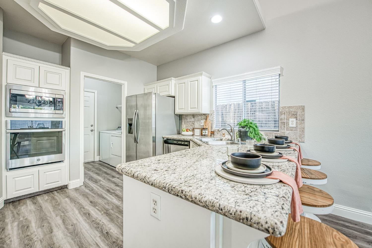 9882 N Meridian Avenue, Fresno, CA, 93720